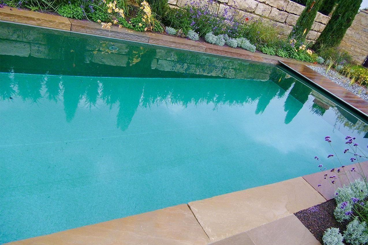Mediterraner Pool Perl Ein mediterraner Pool Perl von DKS